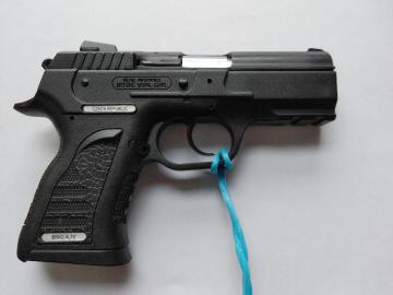 Pistole samonabíjecí Alfa Proj, vzor Alfa Defender, ráže 45 Auto, v.č. VO9273, včetně zásobníku