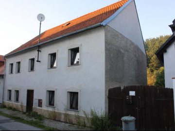 rodinný dům se zahradou v k.ú. Vyšší Brod (okres Český Krumlov)